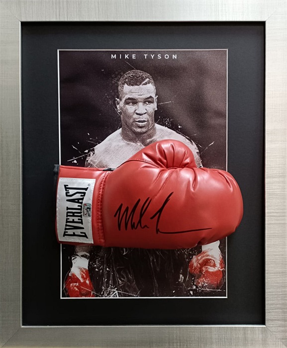 LOT 09 - MIKE TYSON SIGNED BOXING GLOVE